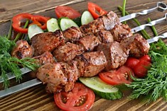 Шашлык с гарниром